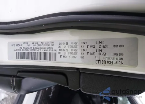 2016 Jeep Grand Cherokee Limited z USA, uszkodzony, nr VIN 1C4RJFBG7GC490897